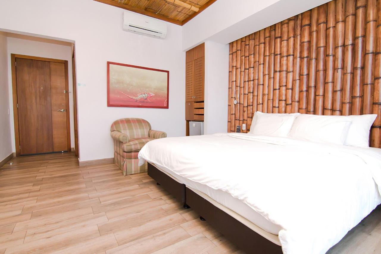 Nativa Bambu Ecolodge Montañita Exteriör bild