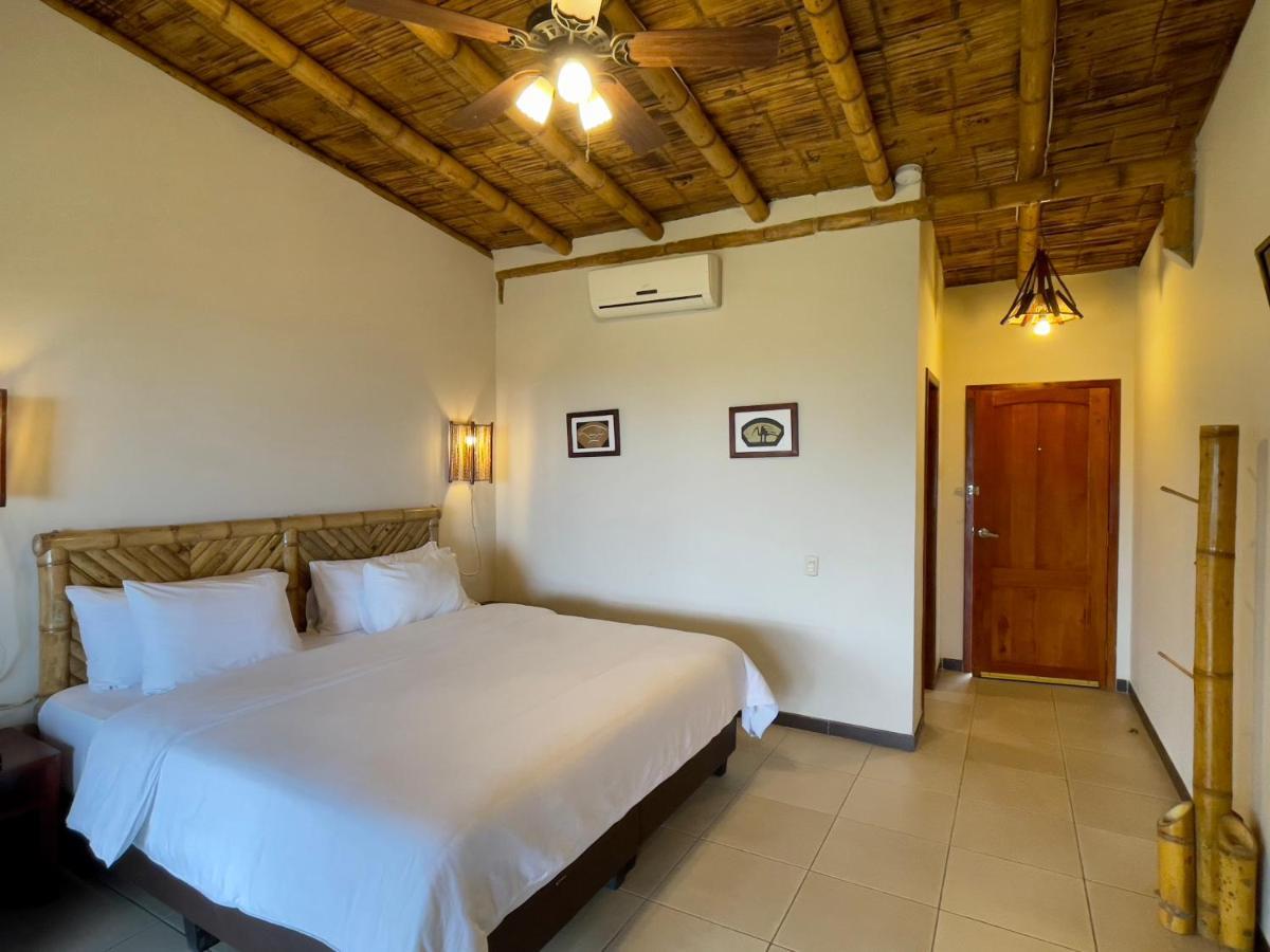 Nativa Bambu Ecolodge Montañita Exteriör bild